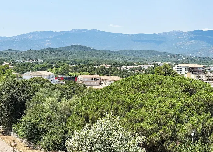 Nautilus By Interhome